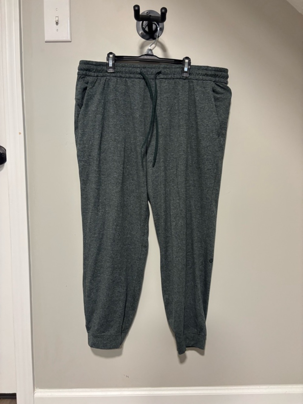 lululemon athletica Heather Forest Green Drawstring Joggers